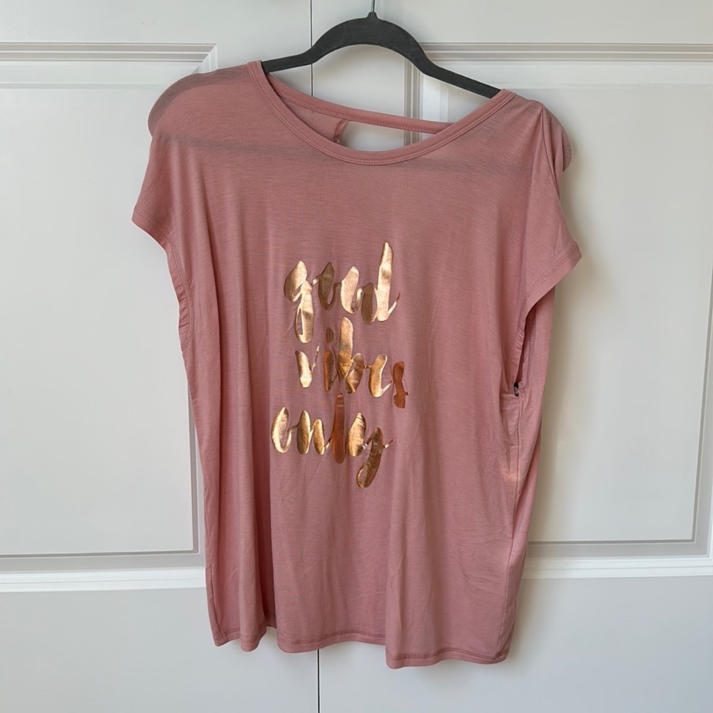 Good vibes only size small pink top